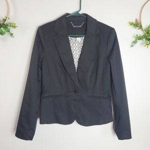5/$20 WHBM pin striped blazer size 12 EUC